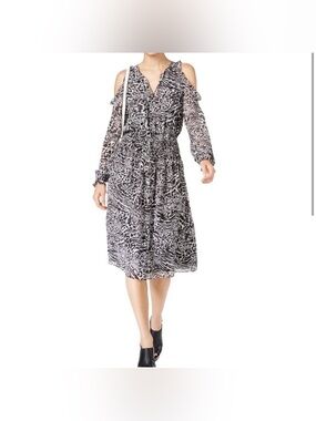 NWT Michael Kors Black Zebra Print
Cold-shoulder Smocked Fit & Flare
Dress Sz S